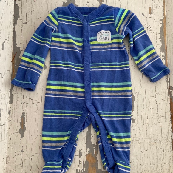 Bundled Zip & Play PJ’s (newborn) - Picture 2 of 5